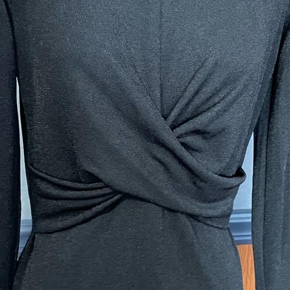 🔥3 for $15 Sale -NWT- Jealousy cross front dress - Picture 3 of 6